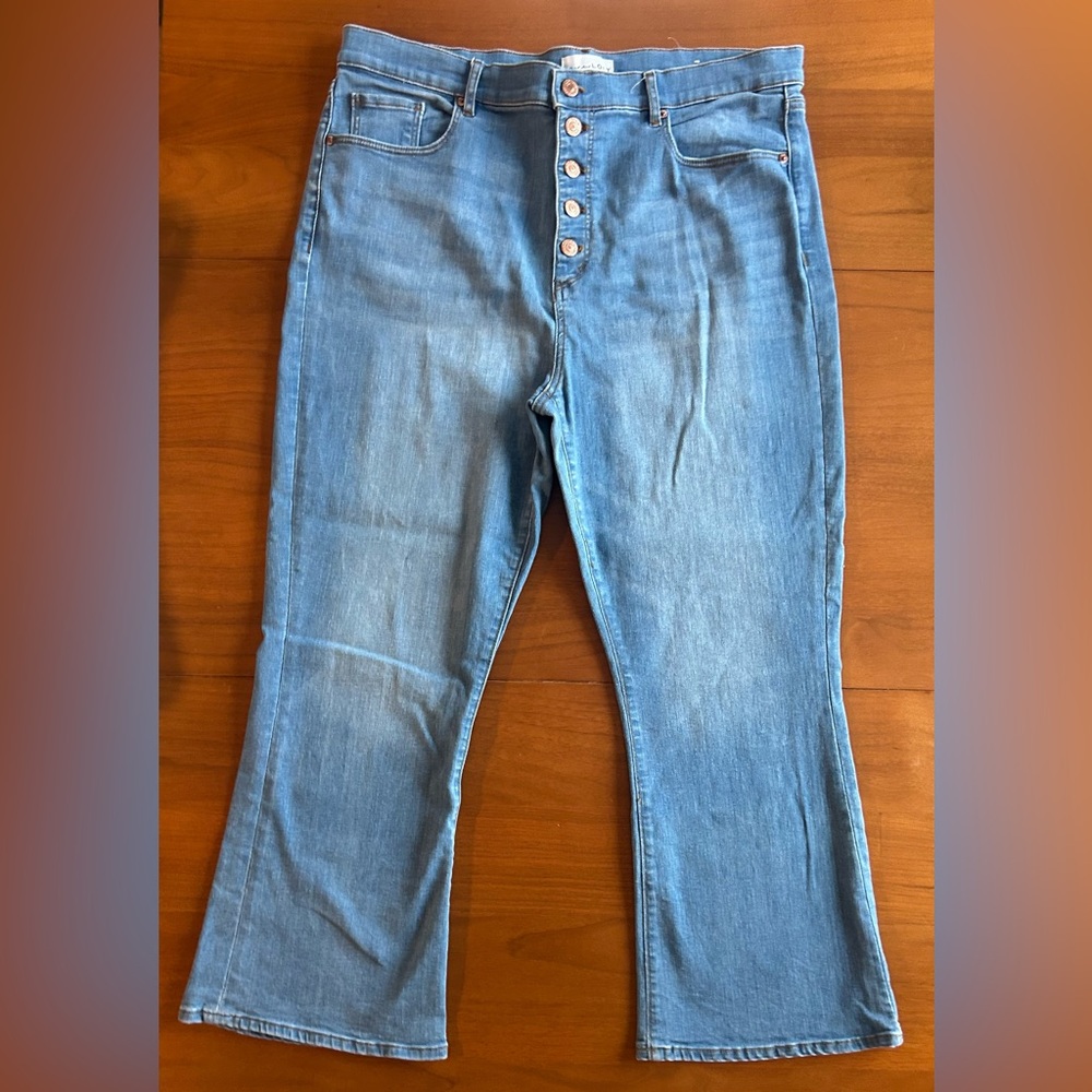 LOFT Size 14 Crop Jean